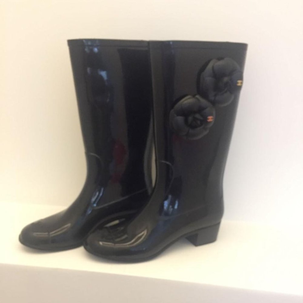 Authentic Chanel Black Rubber Camellia Flower Heeled Rain Boots EU 36